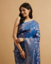 alt message - Mohey Women Indigo Blue Leaf Patterned Saree image number 1